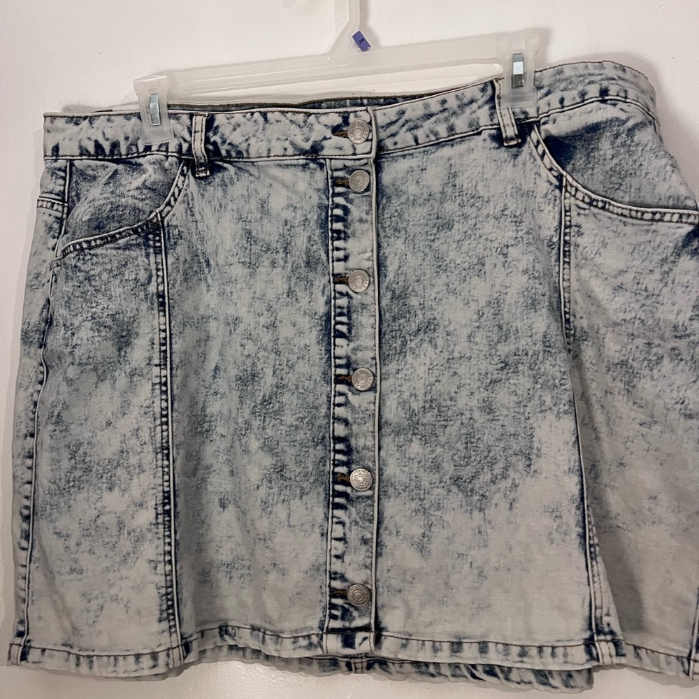 Almost Famous Blue and White A-line Mini Skirt